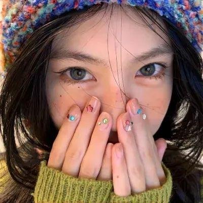 迎风而立的狮子